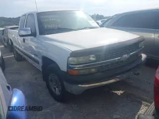 2000 Chevrolet Silverado 2500 LS z VIN 1GCGC29UXYE343999, wystawiony jako IAAI lot #43428802 z przebiegiem 280 136 mil mil oraz . Historia ofert i sprzedaży dostępna na DreamBid. Obrazek 1.