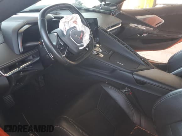 ✅ 2020 Chevrolet Corvette 2LT • VIN: 1G1Y72D40L5114863 • Lot: 81958655. Wystawiony na Copart z przebiegiem 36 401 mil. Bezpłatny archiwum sprzedaży aukcyjnych z USA i szczegółowy raport historii pojazdu na DreamBid. Zdjęcie 7.