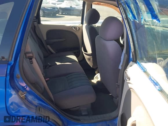✅ 2005 Chrysler PT Cruiser • VIN: 3C4FY48B35T636857 • Lot: 43185974. Listed on IAAI with 83,265 mi. Free auction sales archive from the USA and detailed vehicle history report at DreamBid. Image 8.