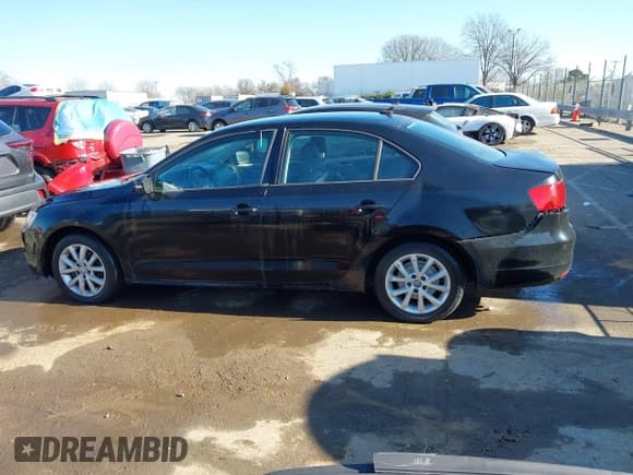✅ 2011 Volkswagen Jetta SE • VIN: 3VWDX7AJ3BM400175 • Lot: 41254115. Listed on IAAI with 86,999 mi. Free auction sales archive from the USA and detailed vehicle history report at DreamBid. Image 14.