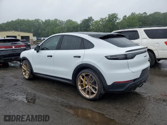 ✅ 2023 Porsche Cayenne Turbo GT • VIN: WP1BK2AY8PDA39066 • Лот: 60699995. Опубликован ранее на Copart с пробегом 7 785 миль. Бесплатный доступ к архиву аукционных продаж из США и подробный отчёт об истории автомобиля на DreamBid. Изображение 2.