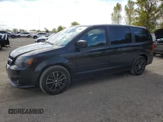 ✅ 2015 Dodge Grand Caravan American Value • VIN: 2C4RDGBG9FR722015 • Лот: 86127215. Опубликован ранее на Copart с пробегом 233 718 миль. Бесплатный доступ к архиву аукционных продаж из США и подробный отчёт об истории автомобиля на DreamBid. Изображение 1.