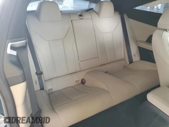 ✅ 2022 BMW 4 Series 430i • VIN: WBA53AP03NCH98007 • Lot: 54243395. Listed on Copart with 36,134 mi. Free auction sales archive from the USA and detailed vehicle history report at DreamBid. Image 10.