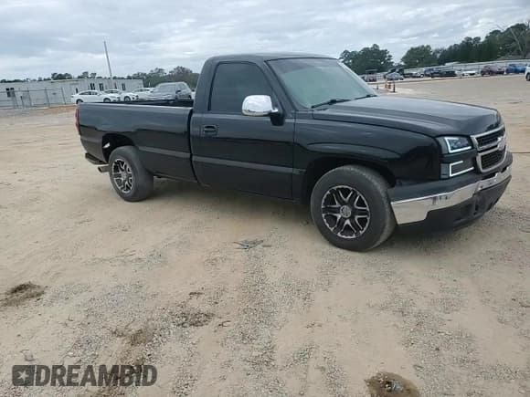 ✅ 2006 Chevrolet Silverado 1500 Work Truck • VIN: 3GCEC14X06G180109 • Lot: 82712855. Wystawiony na Copart z przebiegiem 218 933 mil. Bezpłatny archiwum sprzedaży aukcyjnych z USA i szczegółowy raport historii pojazdu na DreamBid. Zdjęcie 13.