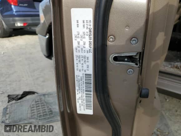 2010 Dodge 1500 ST с VIN 1D7RB1GPXAS209705, выставлен на аукционе Copart как лот 76448794 с пробегом Не указан миль и На запчасти • Non repairable. История ставок и продаж доступна на DreamBid. Изображение 12.