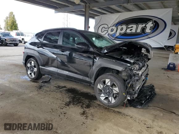 ✅ 2025 Hyundai Kona SEL • VIN: KM8HB3AB5SU231806 • Lot: 91295875. Wystawiony na Copart z przebiegiem 23 287 mil. Bezpłatny archiwum sprzedaży aukcyjnych z USA i szczegółowy raport historii pojazdu na DreamBid. Zdjęcie 4.