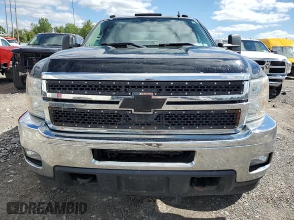 ✅ 2012 Chevrolet Silverado 2500HD LT • VIN: 1GC2KXCG7CZ333560 • Lot: 69133275. Wystawiony na Copart z przebiegiem 147 784 mil. Bezpłatny archiwum sprzedaży aukcyjnych z USA i szczegółowy raport historii pojazdu na DreamBid. Zdjęcie 5.