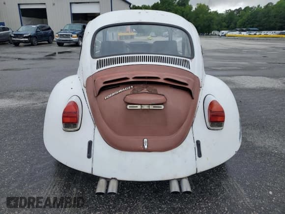 ✅ 1971 Volkswagen Beetle • VIN: 1112645978 • Lot: 56670805. Listed on Copart with 348,183 mi. Free auction sales archive from the USA and detailed vehicle history report at DreamBid. Image 6.