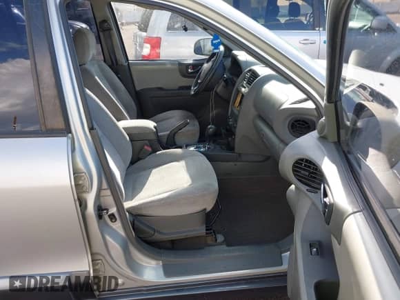 2006 Hyundai Santa Fe GLS с VIN KM8SC13E26U064017, выставлен на аукционе IAAI как лот 43151395 с пробегом 209 932 миль миль и . История ставок и продаж доступна на DreamBid. Изображение 5.