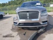 ✅ 2019 Lincoln Navigator Reserve • VIN: 5LMJJ3LT4KEL22261 • Лот: 43293071. Опубликован ранее на IAAI с пробегом 99 006 миль. Бесплатный доступ к архиву аукционных продаж из США и подробный отчёт об истории автомобиля на DreamBid. Изображение 12.