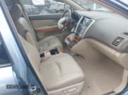 ✅ 2007 Lexus RX 350 • VIN: 2T2HK31U27C040012 • Lot: 43663325. Listed on IAAI with 207,706 mi. Free auction sales archive from the USA and detailed vehicle history report at DreamBid. Image 5.