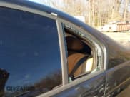 ✅ 2002 BMW 3 Series 325i • VIN: WBAET37432NG71207 • Лот: 43783700. Опубликован ранее на IAAI с пробегом 173 323 миль. Бесплатный доступ к архиву аукционных продаж из США и подробный отчёт об истории автомобиля на DreamBid. Изображение 6.