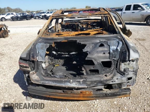 ✅ 2019 Lincoln Continental Select • VIN: 1LN6L9SK4K5600557 • Лот: 79573204. Опубликован ранее на Copart с пробегом Не указан. Бесплатный доступ к архиву аукционных продаж из США и подробный отчёт об истории автомобиля на DreamBid. Изображение 6.