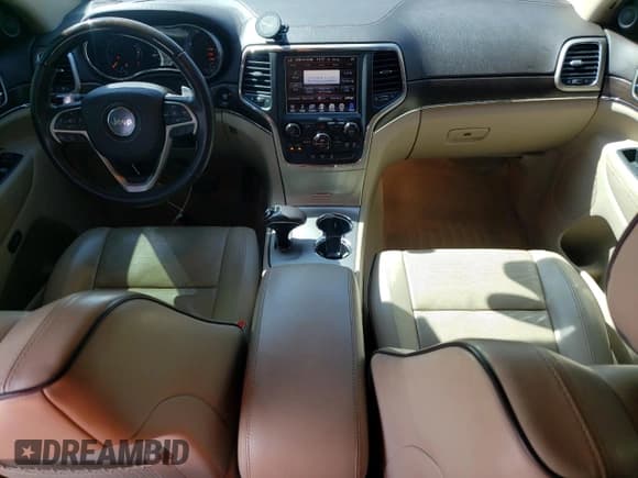 ✅ 2015 Jeep Grand Cherokee Overland • VIN: 1C4RJFCM2FC785196 • Lot: 72071175. Listed on Copart with 184,027 mi. Free auction sales archive from the USA and detailed vehicle history report at DreamBid. Image 8.