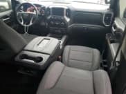 ✅ 2020 Chevrolet Silverado 1500 RST • VIN: 3GCUYEED9LG398957 • Lot: 85644515. Wystawiony na Copart z przebiegiem 17 043 mil. Bezpłatny archiwum sprzedaży aukcyjnych z USA i szczegółowy raport historii pojazdu na DreamBid. Zdjęcie 8.