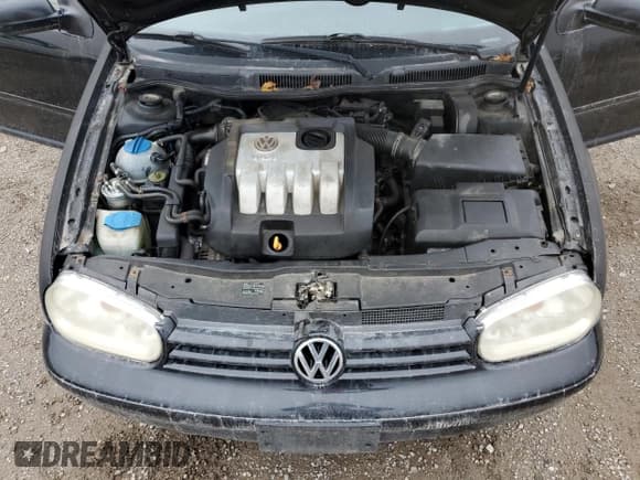 ✅ 2006 Volkswagen Golf • VIN: 9BWGR21J964006426 • Lot: 80674804. Wystawiony na Copart z przebiegiem 276 233 mil. Bezpłatny archiwum sprzedaży aukcyjnych z USA i szczegółowy raport historii pojazdu na DreamBid. Zdjęcie 11.