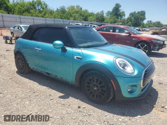 ✅ 2017 MINI Convertible Cooper • VIN: WMWWG5C34H3C99155 • Lot: 58379535. Listed on Copart with 36,116 mi. Free auction sales archive from the USA and detailed vehicle history report at DreamBid. Image 4.