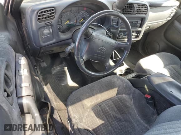 ✅ 1998 Chevrolet S-10 LS • VIN: 1GCCT14WXW8179490 • Лот: 75927634. Опубликован ранее на Copart с пробегом 215 954 миль. Бесплатный доступ к архиву аукционных продаж из США и подробный отчёт об истории автомобиля на DreamBid. Изображение 8.