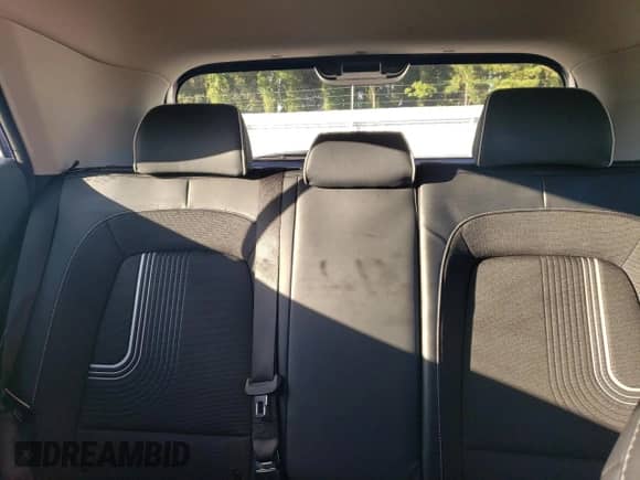 2024 Hyundai Venue Limited с VIN KMHRC8A36RU299906, выставлен на аукционе Copart как лот 72141344 с пробегом 8 767 миль миль и Списание • Salvage title. История ставок и продаж доступна на DreamBid. Изображение 10.