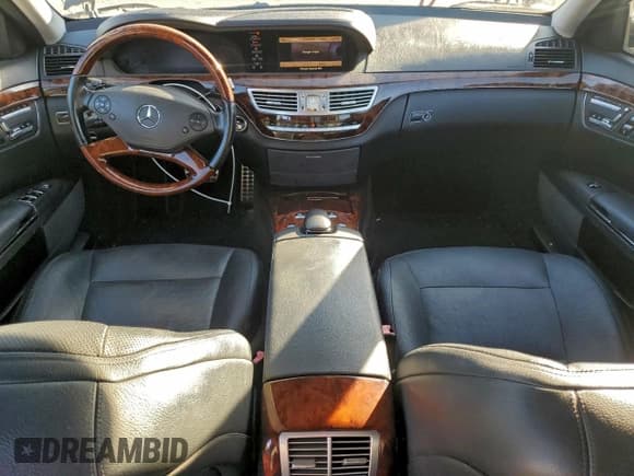 ✅ 2013 Mercedes-Benz S 550 • VIN: WDDNG7DB9DA498162 • Лот: 94417945. Опубликован ранее на Copart с пробегом Не указан. Бесплатный доступ к архиву аукционных продаж из США и подробный отчёт об истории автомобиля на DreamBid. Изображение 8.