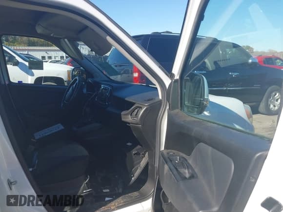 ✅ 2016 Ram ProMaster City Cargo Tradesman SLT • VIN: ZFBERFBT9G6C10776 • Lot: 43705841. Wystawiony na IAAI z przebiegiem 73 646 mil. Bezpłatny archiwum sprzedaży aukcyjnych z USA i szczegółowy raport historii pojazdu na DreamBid. Zdjęcie 5.