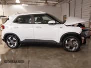 ✅ 2024 Hyundai Venue SEL • VIN: KMHRC8A3XRU332065 • Lot: 41328678. Wystawiony na IAAI z przebiegiem 3 787 mil. Bezpłatny archiwum sprzedaży aukcyjnych z USA i szczegółowy raport historii pojazdu na DreamBid. Zdjęcie 13.