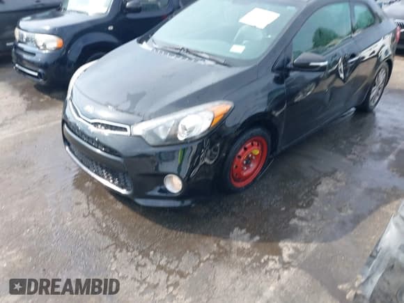 ✅ 2016 Kia Forte EX • VIN: KNAFX6A81G5604437 • Lot: 42435736. Wystawiony na IAAI z przebiegiem 121 917 mil. Bezpłatny archiwum sprzedaży aukcyjnych z USA i szczegółowy raport historii pojazdu na DreamBid. Zdjęcie 17.