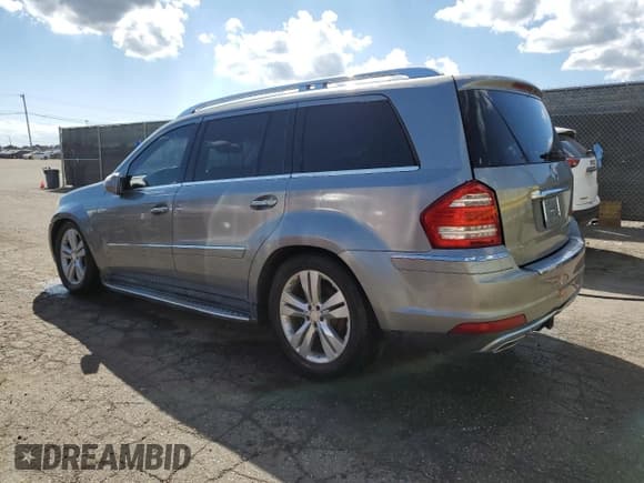 ✅ 2010 Mercedes-Benz GL 350 • VIN: 4JGBF2FE6AA535704 • Lot: 85116155. Listed on Copart with 151,891 mi. Free auction sales archive from the USA and detailed vehicle history report at DreamBid. Image 2.