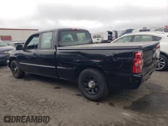 2005 Chevrolet Silverado 1500 LS z VIN 2GCEC19T051174209, wystawiony jako Copart lot #71969214 z przebiegiem 199 192 mil mil oraz Szkoda całkowita • Salvage title. Historia ofert i sprzedaży dostępna na DreamBid. Obrazek 2.
