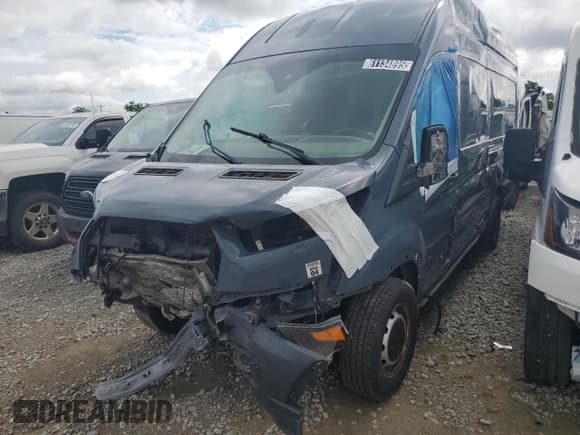 ✅ 2020 Ford Transit Cargo • VIN: 1FTBR3X89LKB13594 • Lot: 61134895. Wystawiony na Copart z przebiegiem 66 504 mil. Bezpłatny archiwum sprzedaży aukcyjnych z USA i szczegółowy raport historii pojazdu na DreamBid. Zdjęcie 1.