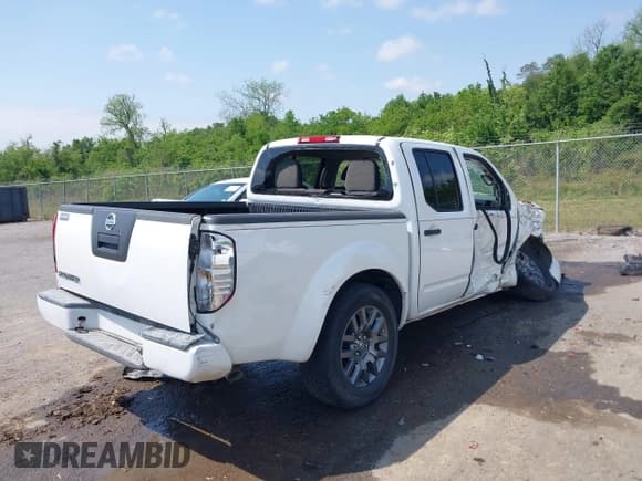 ✅ 2012 Nissan Frontier SV • VIN: 1N6AD0ER0CC436041 • Lot: 42039045. Listed on IAAI with 131,253 mi. Free auction sales archive from the USA and detailed vehicle history report at DreamBid. Image 4.