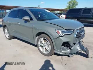 ✅ 2020 Audi Q3 S line Premium Plus • VIN: WA1EECF34L1078770 • Lot: 43129210. Wystawiony na IAAI z przebiegiem 76 893 mil. Bezpłatny archiwum sprzedaży aukcyjnych z USA i szczegółowy raport historii pojazdu na DreamBid. Zdjęcie 1.