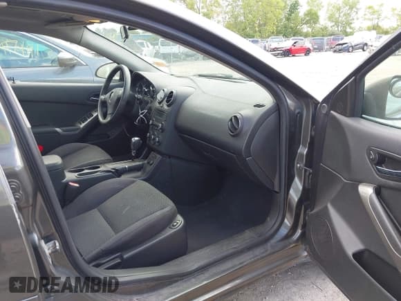 ✅ 2007 Pontiac G6 G6 • VIN: 1G2ZG58N774151246 • Lot: 43070951. Wystawiony na IAAI z przebiegiem 161 143 mil. Bezpłatny archiwum sprzedaży aukcyjnych z USA i szczegółowy raport historii pojazdu na DreamBid. Zdjęcie 5.