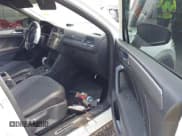 ✅ 2023 Volkswagen Tiguan SE R-Line Black • VIN: 3VVCB7AX9PM042025 • Lot: 41913943. Wystawiony na IAAI z przebiegiem 114 097 mil. Bezpłatny archiwum sprzedaży aukcyjnych z USA i szczegółowy raport historii pojazdu na DreamBid. Zdjęcie 5.