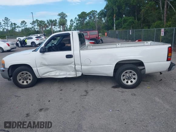 ✅ 2006 GMC Sierra 1500 Work Truck • VIN: 3GTEC14V86G189624 • Lot: 42589170. Listed on IAAI with Not provided. Free auction sales archive from the USA and detailed vehicle history report at DreamBid. Image 14.