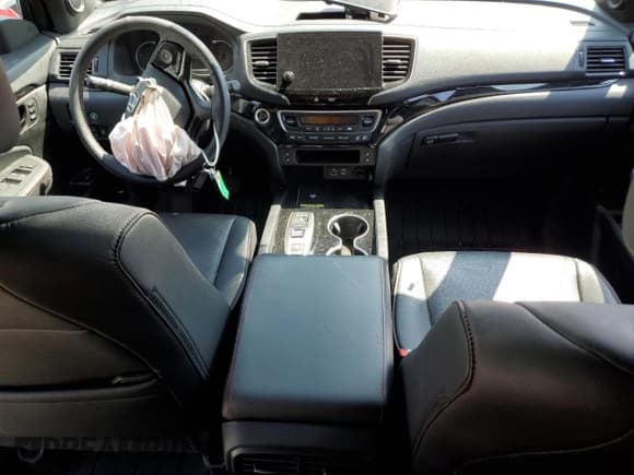 ✅ 2024 Honda Passport Black Edition • VIN: 5FNYF8H83RB023152 • Lot: 67908745. Listed on Copart with Not provided. Free auction sales archive from the USA and detailed vehicle history report at DreamBid. Image 8.