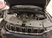 ✅ 2024 Jeep Grand Cherokee Limited • VIN: 1C4RJKBG7R8570795 • Lot: 43644479. Wystawiony na IAAI z przebiegiem 16 742 mil. Bezpłatny archiwum sprzedaży aukcyjnych z USA i szczegółowy raport historii pojazdu na DreamBid. Zdjęcie 10.