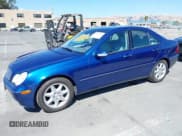 ✅ 2004 Mercedes-Benz C 240 • VIN: WDBRF61J94A566723 • Lot: 42637707. Wystawiony na IAAI z przebiegiem 108 563 mil. Bezpłatny archiwum sprzedaży aukcyjnych z USA i szczegółowy raport historii pojazdu na DreamBid. Zdjęcie 2.