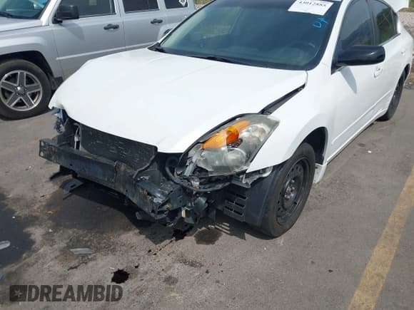 ✅ 2008 Nissan Altima S • VIN: 1N4AL21E38N409194 • Lot: 43012885. Wystawiony na IAAI z przebiegiem 193 163 mil. Bezpłatny archiwum sprzedaży aukcyjnych z USA i szczegółowy raport historii pojazdu na DreamBid. Zdjęcie 6.