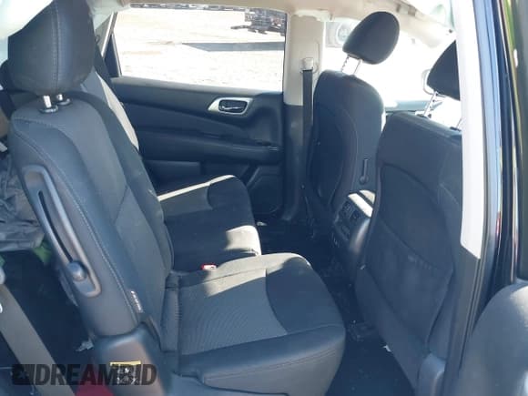 ✅ 2019 Nissan Pathfinder S • VIN: 5N1DR2MM9KC593354 • Lot: 43349603. Listed on IAAI with 75,366 mi. Free auction sales archive from the USA and detailed vehicle history report at DreamBid. Image 8.