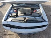 ✅ 2022 Dodge Challenger SXT • VIN: 2C3CDZGG7NH140773 • Lot: 78757424. Wystawiony na Copart z przebiegiem 22 886 mil. Bezpłatny archiwum sprzedaży aukcyjnych z USA i szczegółowy raport historii pojazdu na DreamBid. Zdjęcie 11.