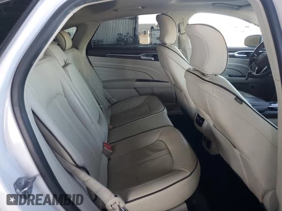 ✅ 2018 Ford Fusion Titanium • VIN: 3FA6P0SU3JR168048 • Lot: 81997805. Listed on Copart with 181,461 mi. Free auction sales archive from the USA and detailed vehicle history report at DreamBid. Image 10.