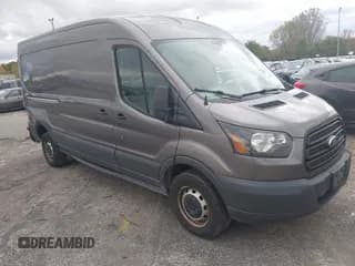 ✅ 2015 Ford Transit Cargo • VIN: 1FTNR2CM1FKB25334 • Lot: 43527517. Wystawiony na IAAI z przebiegiem 178 023 mil. Bezpłatny archiwum sprzedaży aukcyjnych z USA i szczegółowy raport historii pojazdu na DreamBid. Zdjęcie 1.
