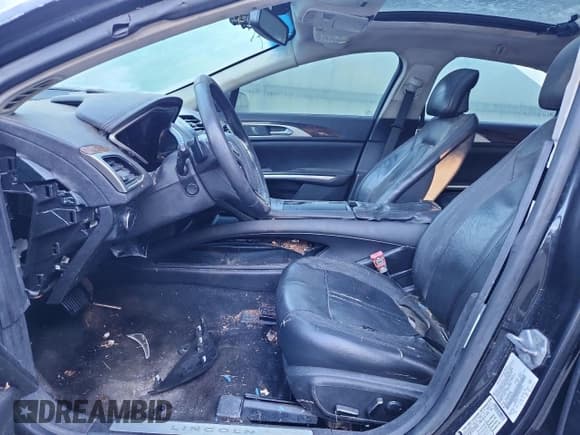 ✅ 2014 Lincoln MKZ • VIN: 3LN6L2G95ER818473 • Lot: 90846745. Wystawiony na Copart z przebiegiem 256 232 mil. Bezpłatny archiwum sprzedaży aukcyjnych z USA i szczegółowy raport historii pojazdu na DreamBid. Zdjęcie 7.