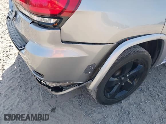 ✅ 2015 Jeep Grand Cherokee Laredo • VIN: 1C4RJEAG9FC863013 • Lot: 42086477. Listed on IAAI with 142,542 mi. Free auction sales archive from the USA and detailed vehicle history report at DreamBid. Image 17.