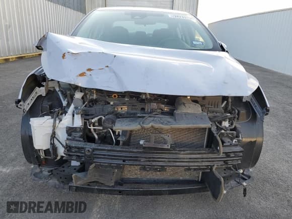 ✅ 2025 Nissan Versa SV • VIN: 3N1CN8EV1SL817990 • Lot: 91721325. Wystawiony na Copart z przebiegiem 30 556 mil. Bezpłatny archiwum sprzedaży aukcyjnych z USA i szczegółowy raport historii pojazdu na DreamBid. Zdjęcie 5.