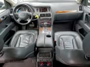 ✅ 2013 Audi Q7 Premium Plus • VIN: WA1LGAFE1DD004097 • Lot: 95960875. Wystawiony na Copart z przebiegiem 124 174 mil. Bezpłatny archiwum sprzedaży aukcyjnych z USA i szczegółowy raport historii pojazdu na DreamBid. Zdjęcie 8.