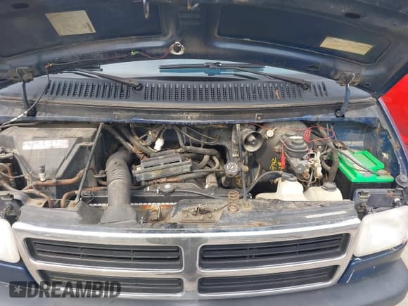 ✅ 1994 Dodge Cargo • VIN: 2B6HB21X1RK146167 • Lot: 42018516. Listed on IAAI with 93,393 mi. Free auction sales archive from the USA and detailed vehicle history report at DreamBid. Image 10.