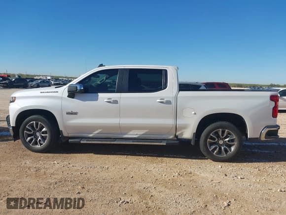 ✅ 2019 Chevrolet Silverado 1500 LT • VIN: 3GCPWCED3KG184679 • Lot: 43575622. Wystawiony na IAAI z przebiegiem 113 897 mil. Bezpłatny archiwum sprzedaży aukcyjnych z USA i szczegółowy raport historii pojazdu na DreamBid. Zdjęcie 14.