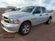 2015 Ram 1500 Express z VIN 1C6RR7KT0FS689491, wystawiony jako Copart lot #91350615 z przebiegiem 125 665 mil mil oraz Czysty tytuł • Clean title. Historia ofert i sprzedaży dostępna na DreamBid. Obrazek 1.